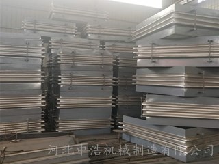 焊接矩形<a href='/ssjxl.html'>伸缩节</a>